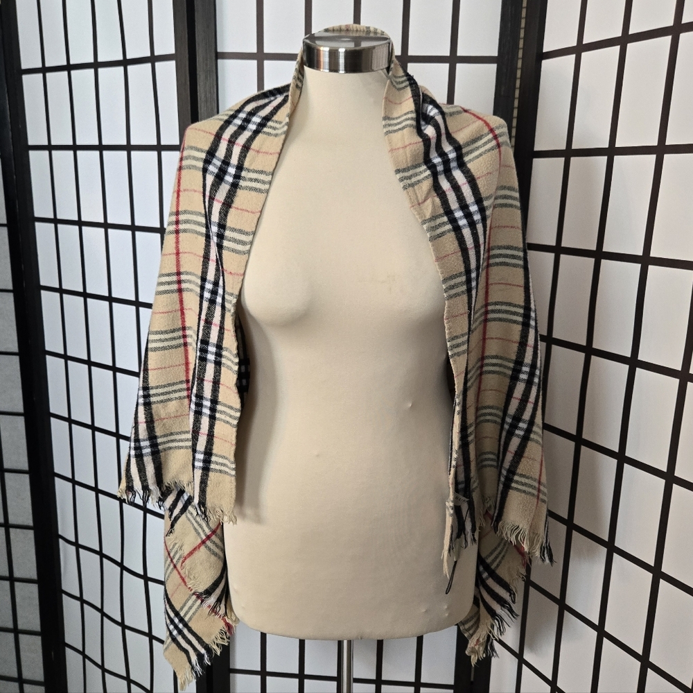 Burberry Tan Plaid/Check Short Frayed Edge Heritage Camel Scarf - Picture 5 of 12